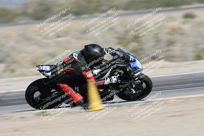 media/Jan-15-2026-Racers Edge (Thu) [[dfebeb70ab]]/2-A Group/Session 3 (Turn 15 Inside Pans)/